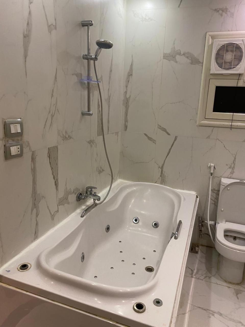 Apartament Rahma Shehap *